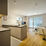 Peak View B4 By Aa Homes Apartment