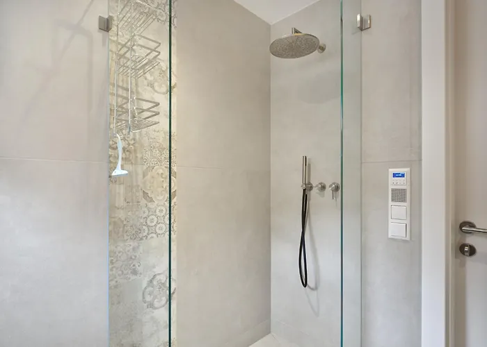 Peak View B4 By Aa Homes * 斯拉德明