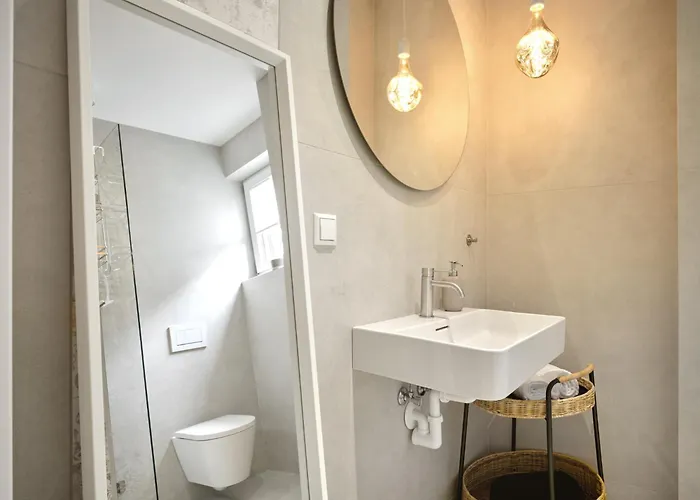 아파트 Peak View B4 By Aa Homes *