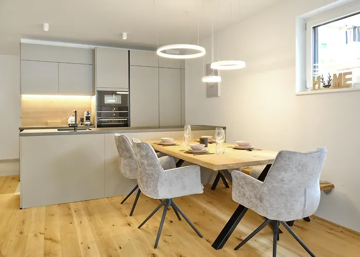 Peak View B4 By Aa Homes 아파트